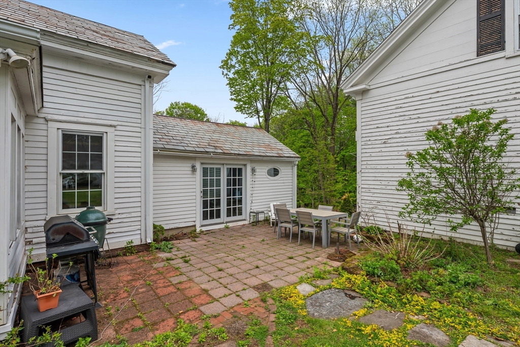 10 Maple ST, Sturbridge, MA Photo #35