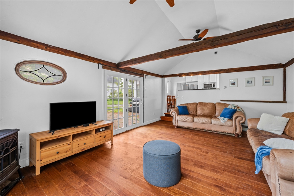 10 Maple ST, Sturbridge, MA Photo #13