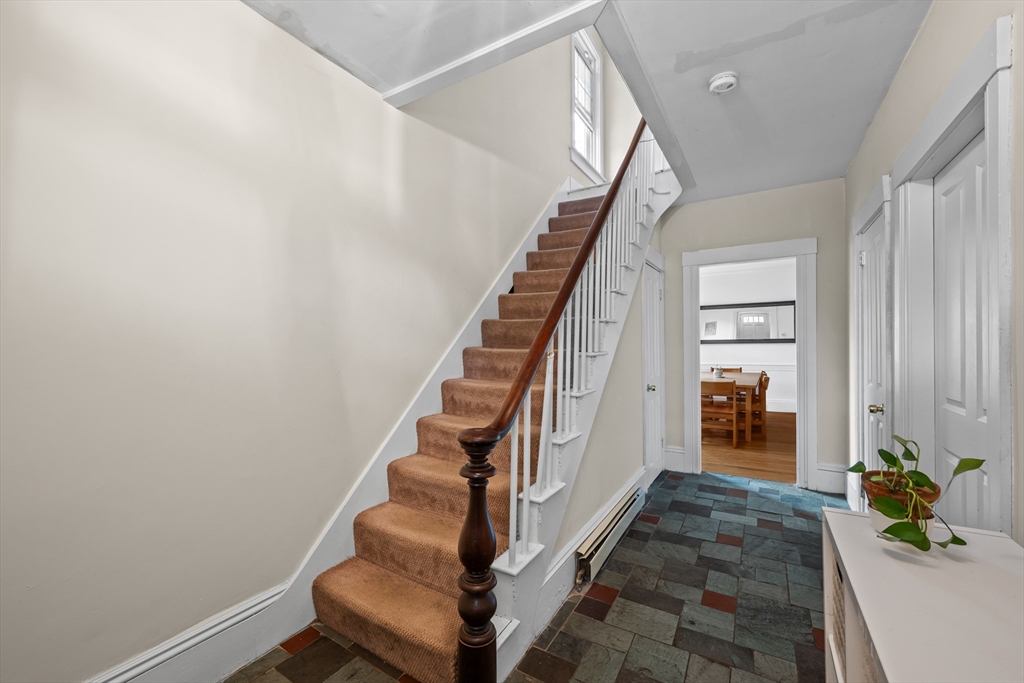 10 Maple ST, Sturbridge, MA Photo #5