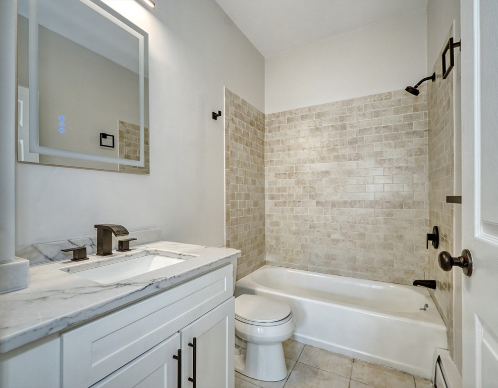 136 W 6th St 1