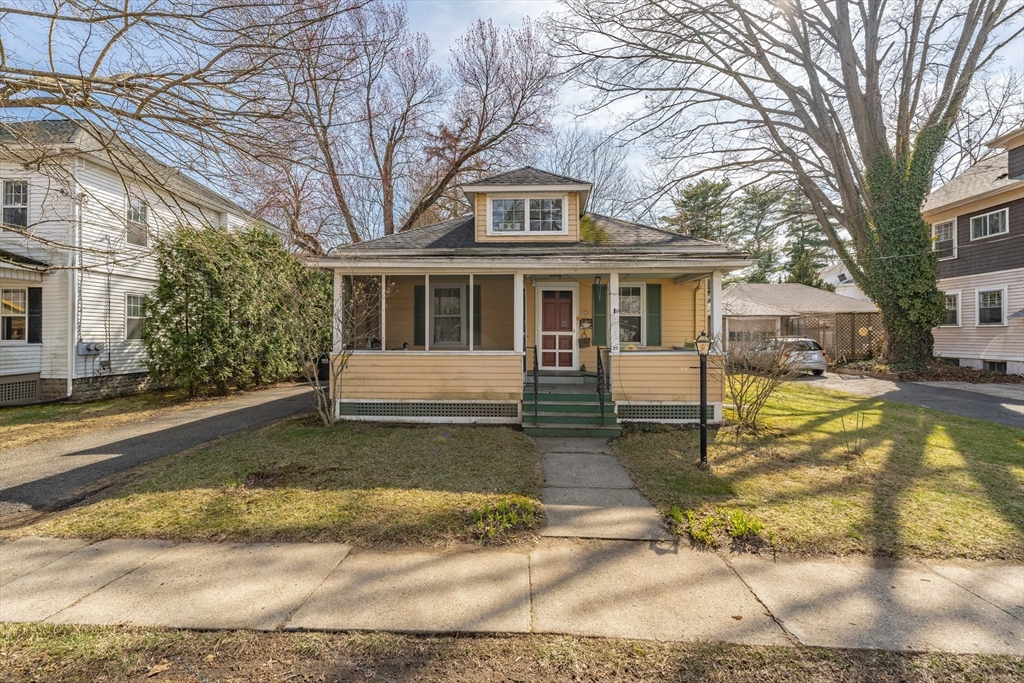 27 Fairview Ave
