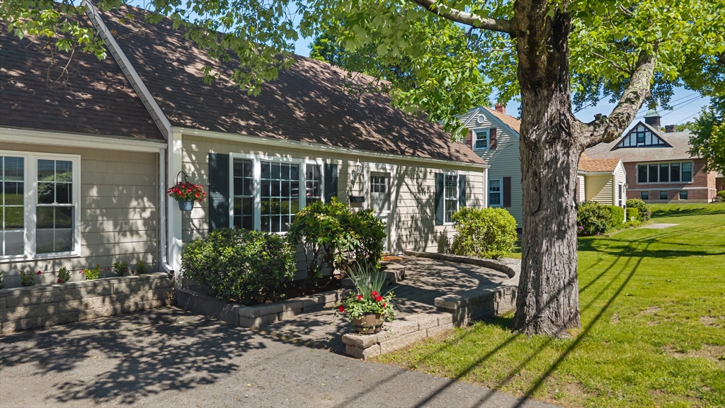 123 Indian Hill Road