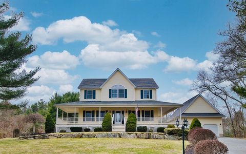 3 Eliza Lane Dartmouth MA 02747