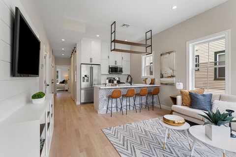 32 Wentworth St 2 Boston MA 02124