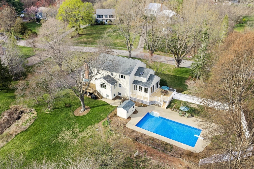 18 Robert Rd