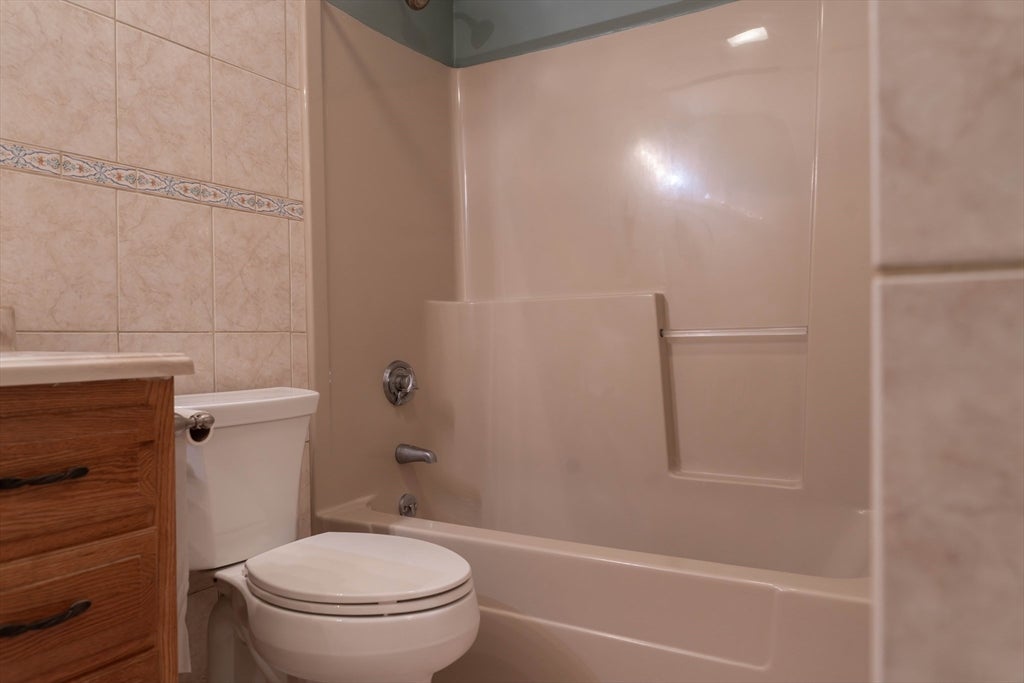 124 Heritage Dr #124, Northbridge, MA, 124 Heritage Dr #124, Northbridge, MA Photo #21