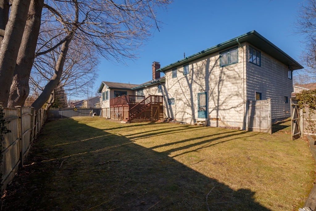 11 Angenica Ter, Marblehead, MA Photo #8
