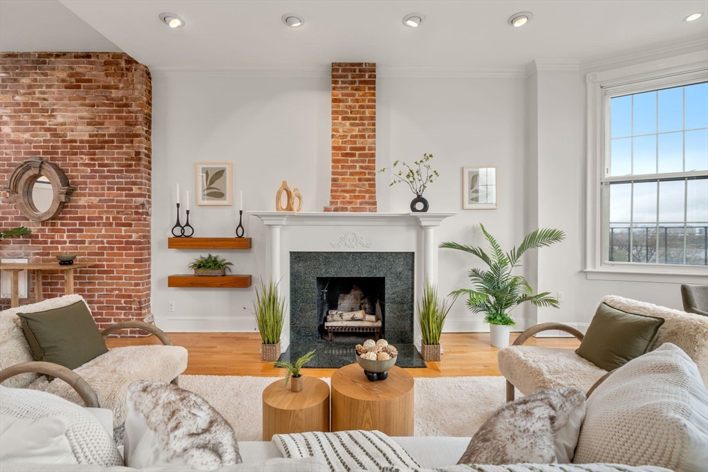 37 Bay State Rd 6