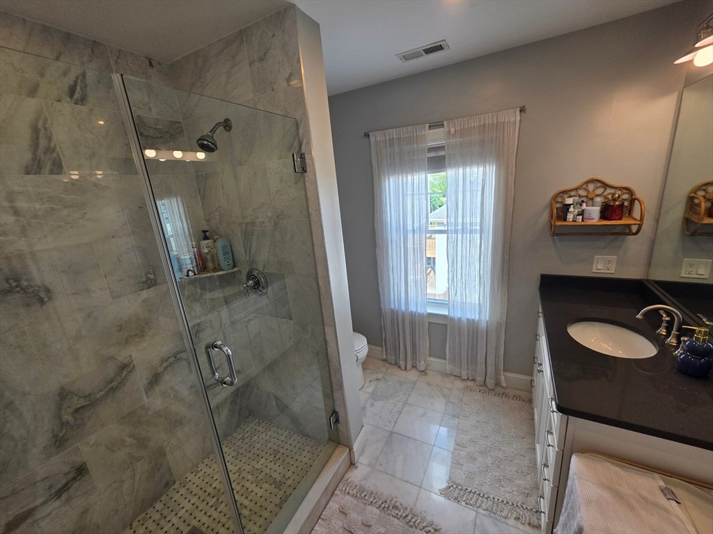 810 E 3rd St #2, Boston, MA Photo #4
