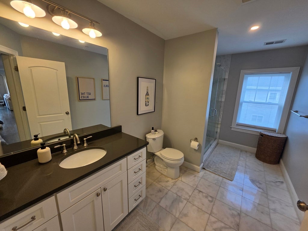 810 E 3rd St #2, Boston, MA Photo #16
