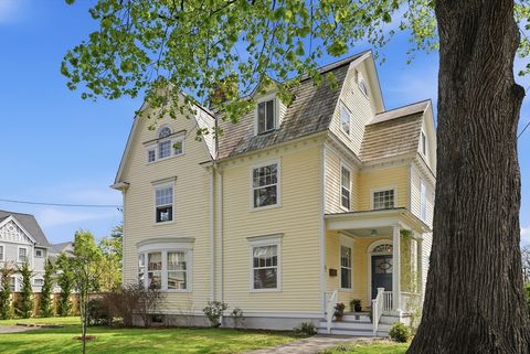Photo of 63 Dryads Grn, Northampton, MA 01060 (MLS # 73510820)