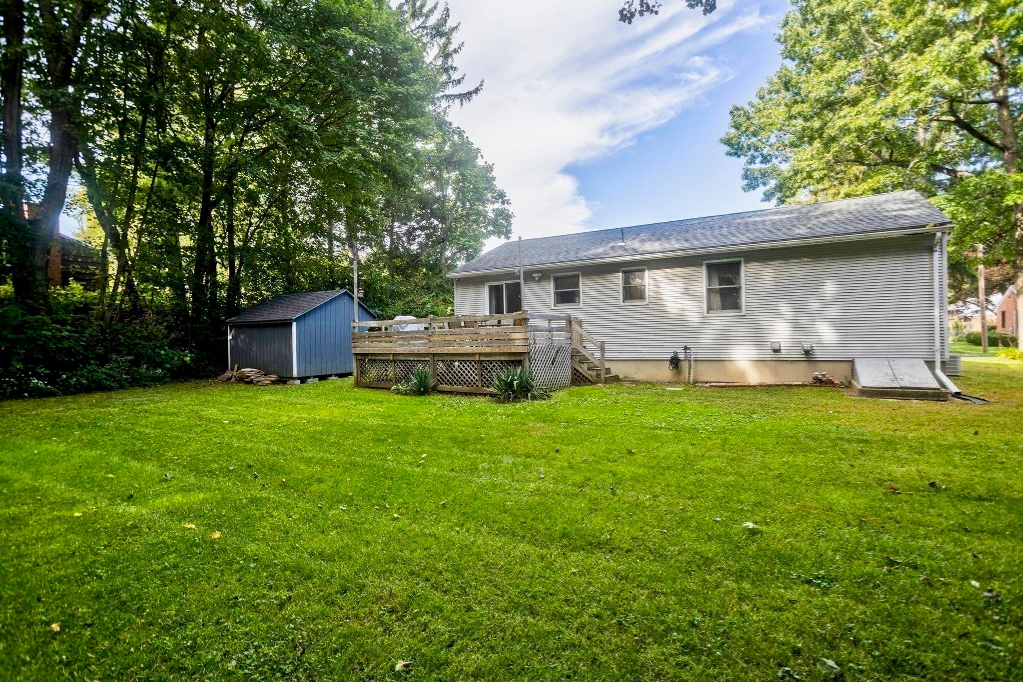 30 Dale St, Holyoke, MA, 30 Dale St, Holyoke, MA Photo #15