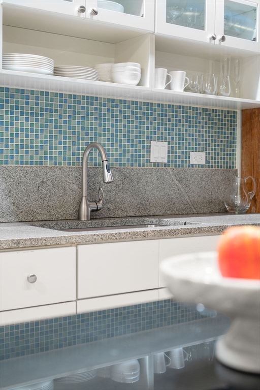 35 Channel Center St 303