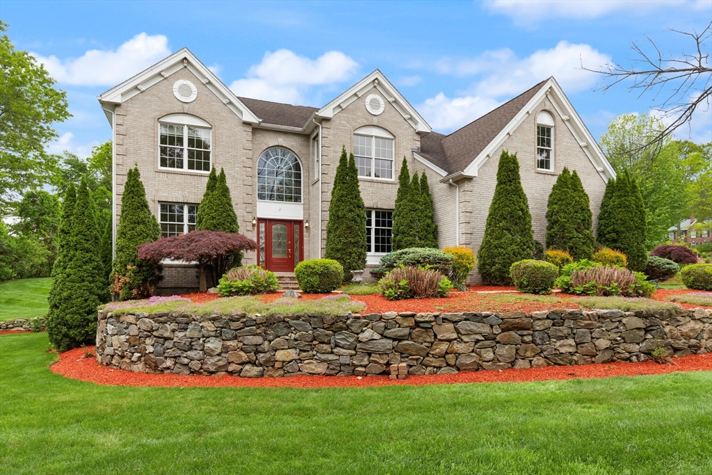 2 Appaloosa Dr