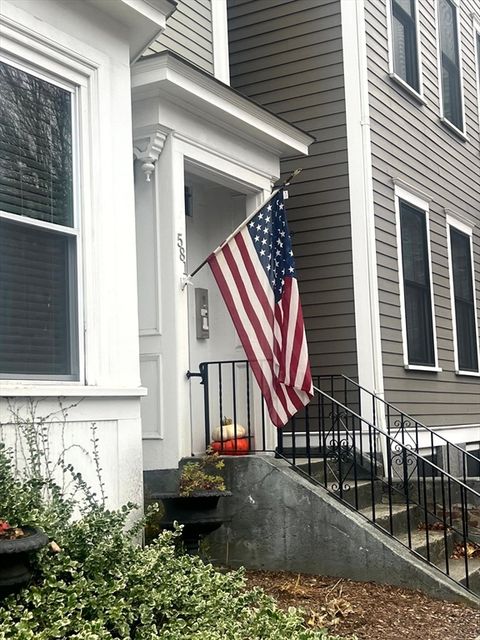 581 East 8th St Boston MA 02127