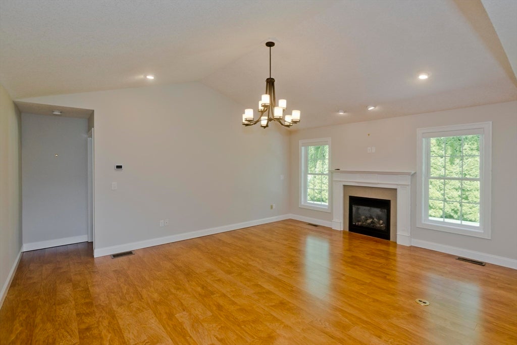 150 Stonybrook Way #150, South Hadley, MA, 150 Stonybrook Way #150, South Hadley, MA Photo #11