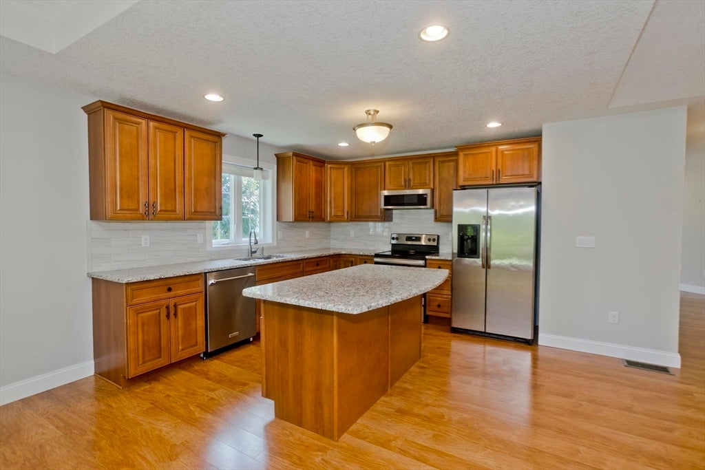 150 Stonybrook Way #150, South Hadley, MA, 150 Stonybrook Way #150, South Hadley, MA Photo #18