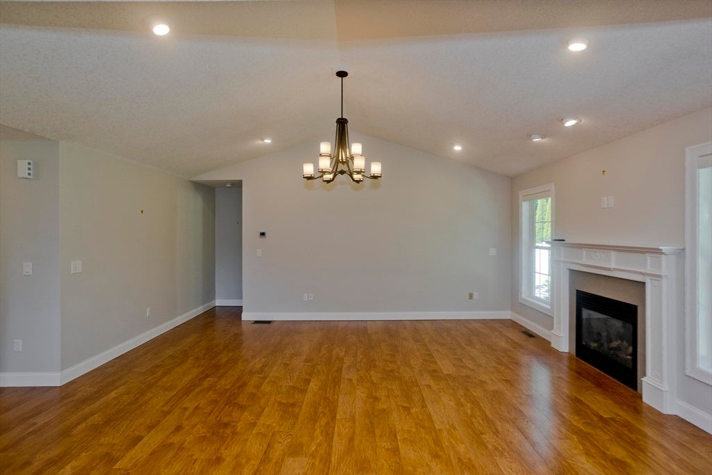 150 Stonybrook Way #150, South Hadley, MA, 150 Stonybrook Way #150, South Hadley, MA Photo #10