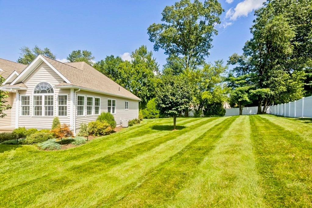 150 Stonybrook Way #150, South Hadley, MA, 150 Stonybrook Way #150, South Hadley, MA Photo #3