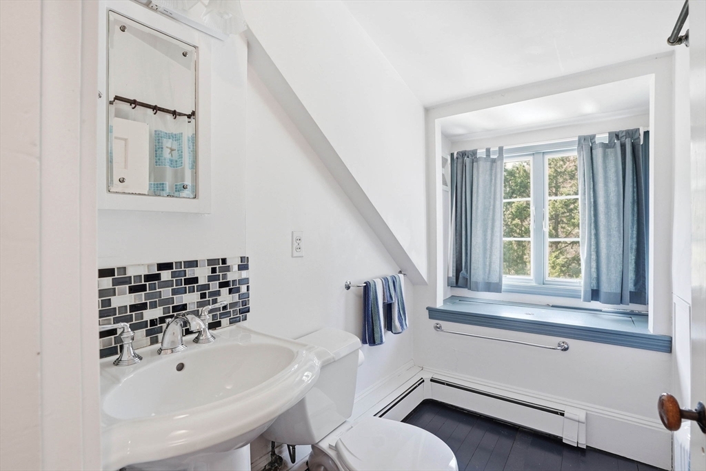 215 Prospect St, Hingham, MA Photo #35