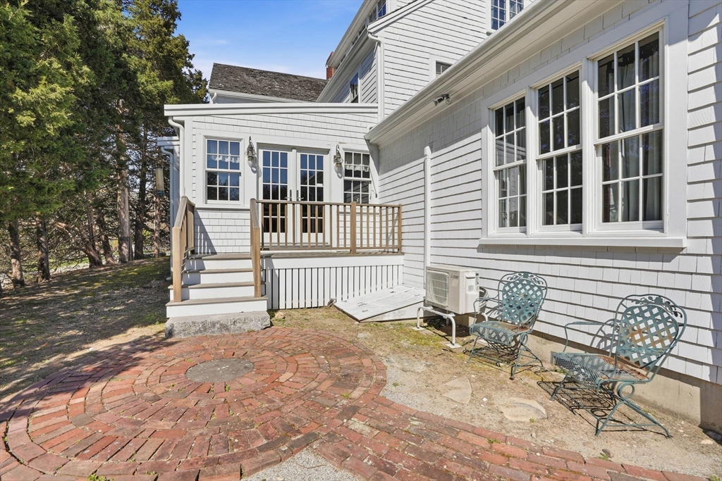 215 Prospect St, Hingham, MA Photo #37
