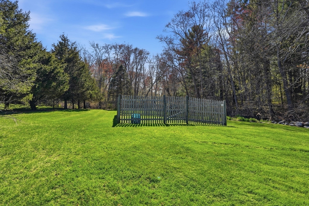 215 Prospect St, Hingham, MA Photo #41
