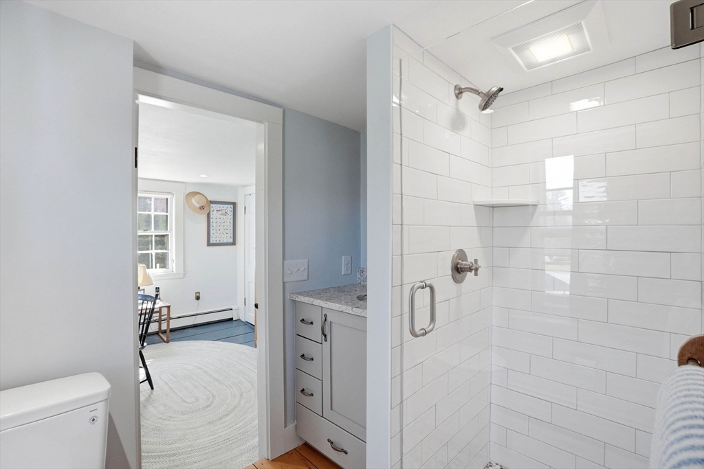 215 Prospect St, Hingham, MA Photo #30