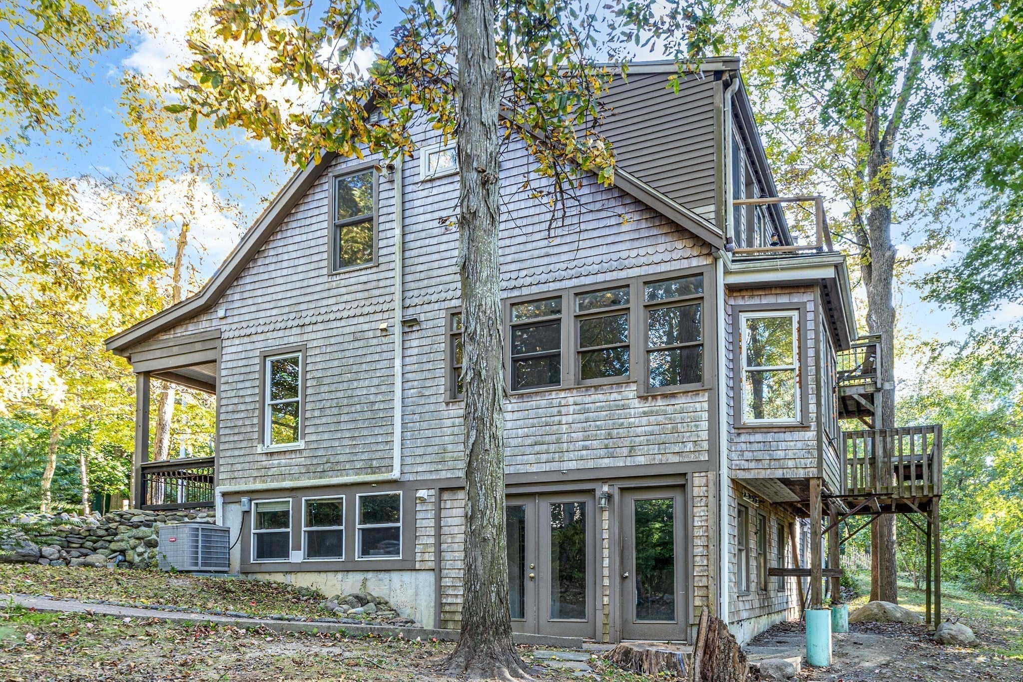 454 Spring St
