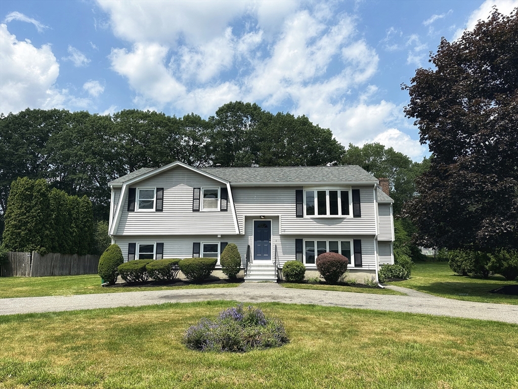 12 Sandra Ave
