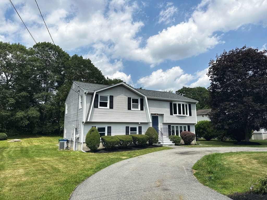12 Sandra Ave