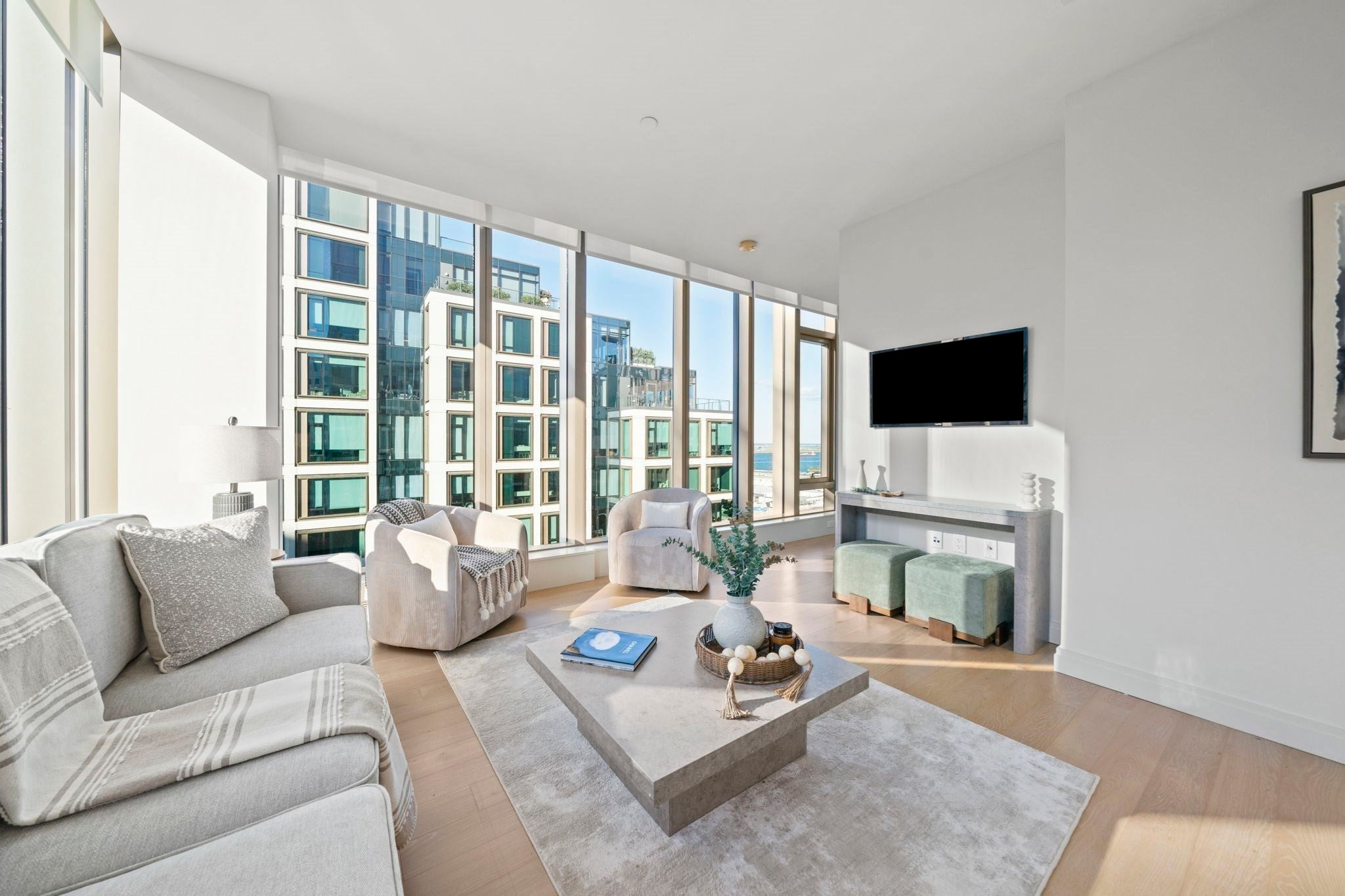 135 Seaport Blvd 1703