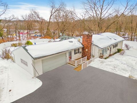 79 Royce Rd Marlborough MA 01752