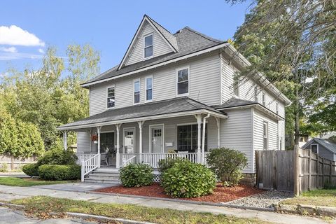 30 Village Street 30 Reading MA 01867