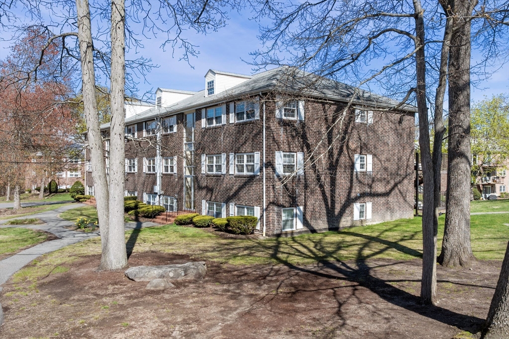 103 Farrwood 3