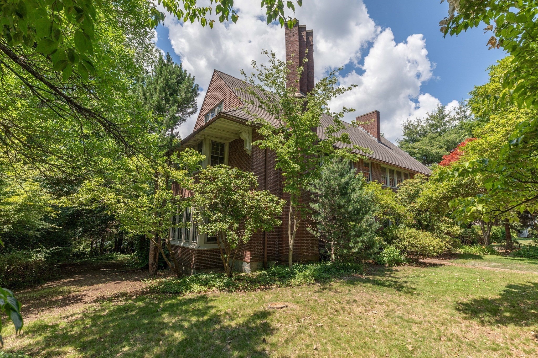231 Waverley Ave, Newton MA 02458