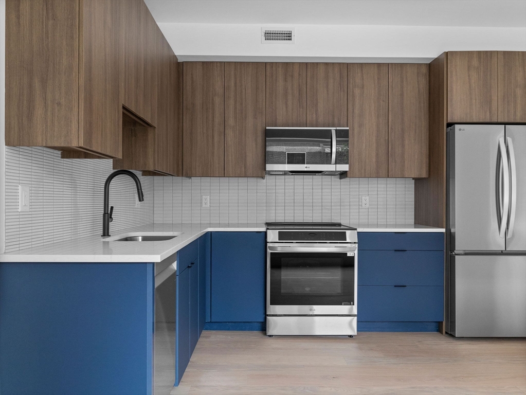 27 Dixwell St 4