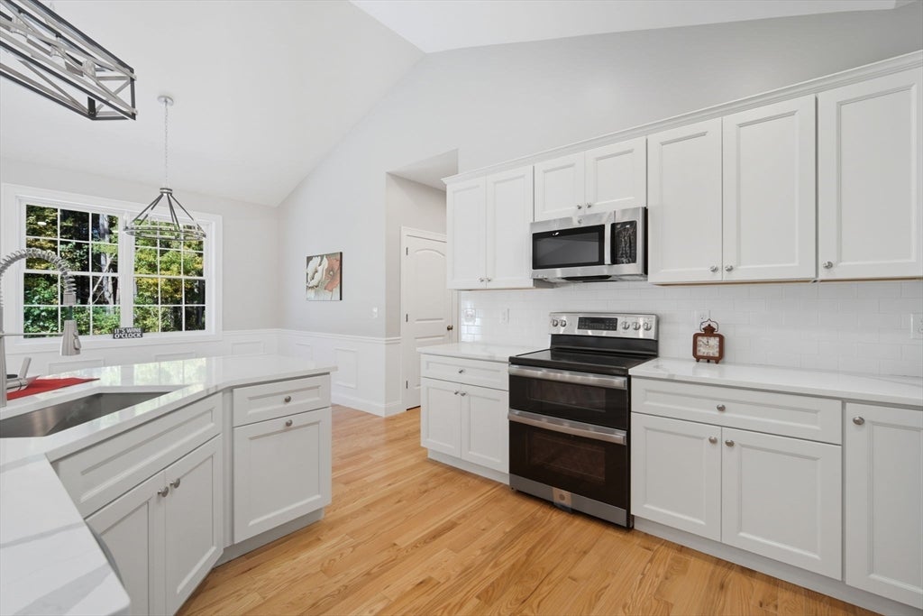 31 High Bluff, Belchertown, MA, 31 High Bluff, Belchertown, MA Photo #14
