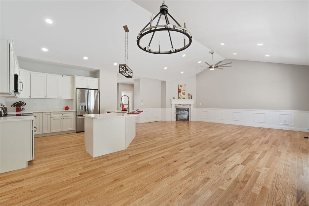 31 High Bluff, Belchertown, MA, 31 High Bluff, Belchertown, MA Photo #7