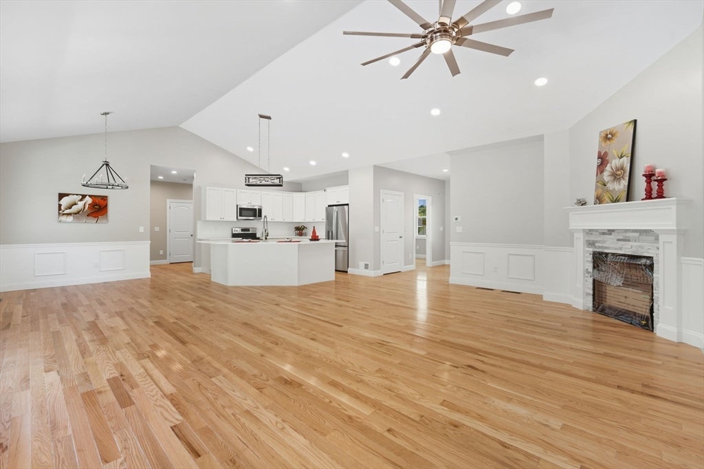 31 High Bluff, Belchertown, MA, 31 High Bluff, Belchertown, MA Photo #9