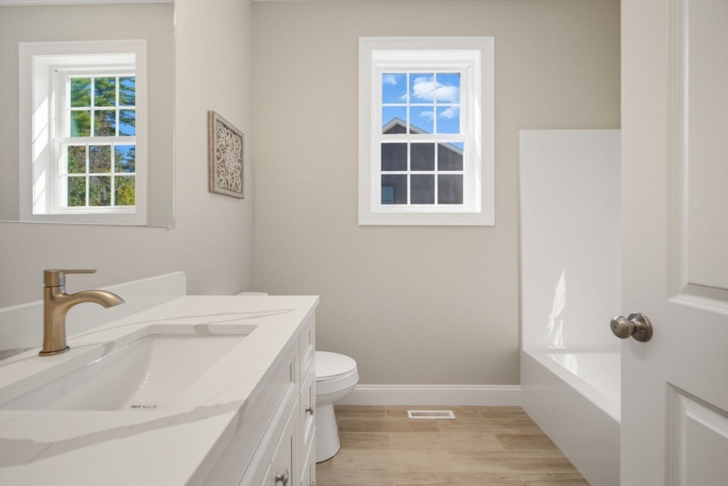 31 High Bluff, Belchertown, MA, 31 High Bluff, Belchertown, MA Photo #24