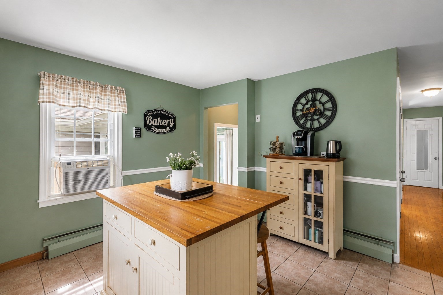 55 St Laurent PKWY, Seekonk, MA, 55 St Laurent PKWY, Seekonk, MA Photo #9