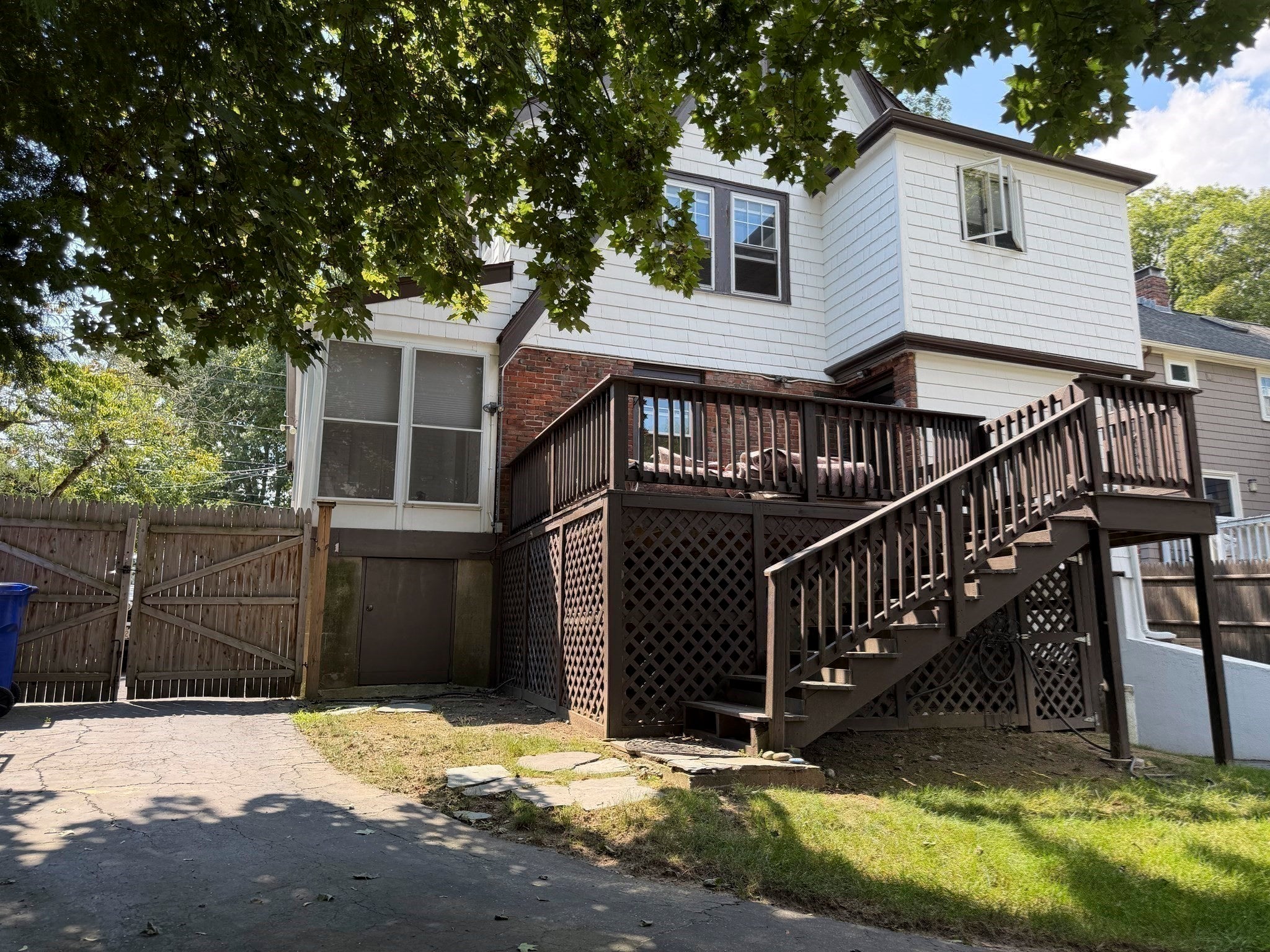 291 Russett Rd, Brookline, MA Photo #28