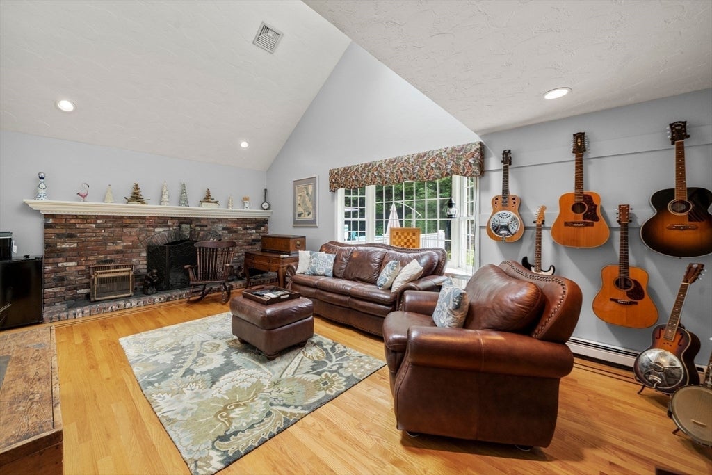 2 Silver Lake Dr, Kingston, MA, 2 Silver Lake Dr, Kingston, MA Photo #13
