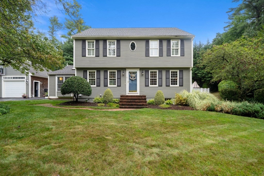 Photo of 2 Silver Lake Dr, Kingston, MA