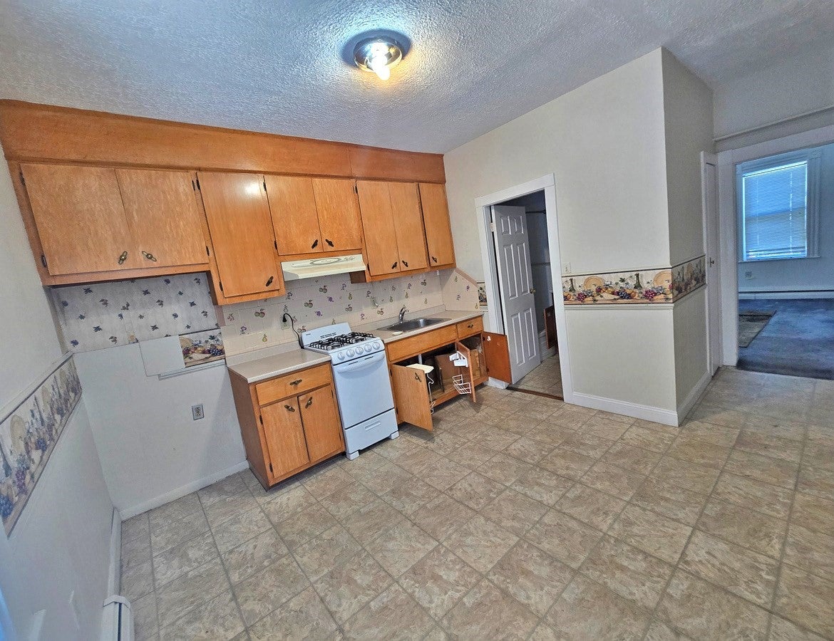 34-44 Cedar ST, Waltham, MA, 34-44 Cedar ST, Waltham, MA Photo #12