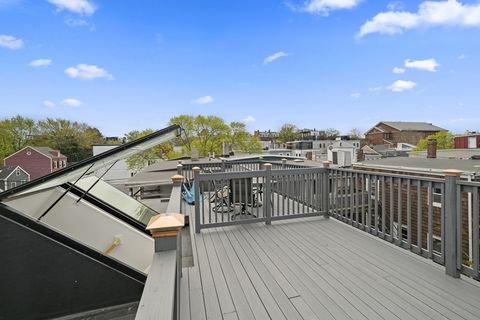 3 Castle Court 3 Boston MA 02128