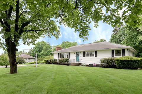 208B Pakachoag Street Auburn MA 01501