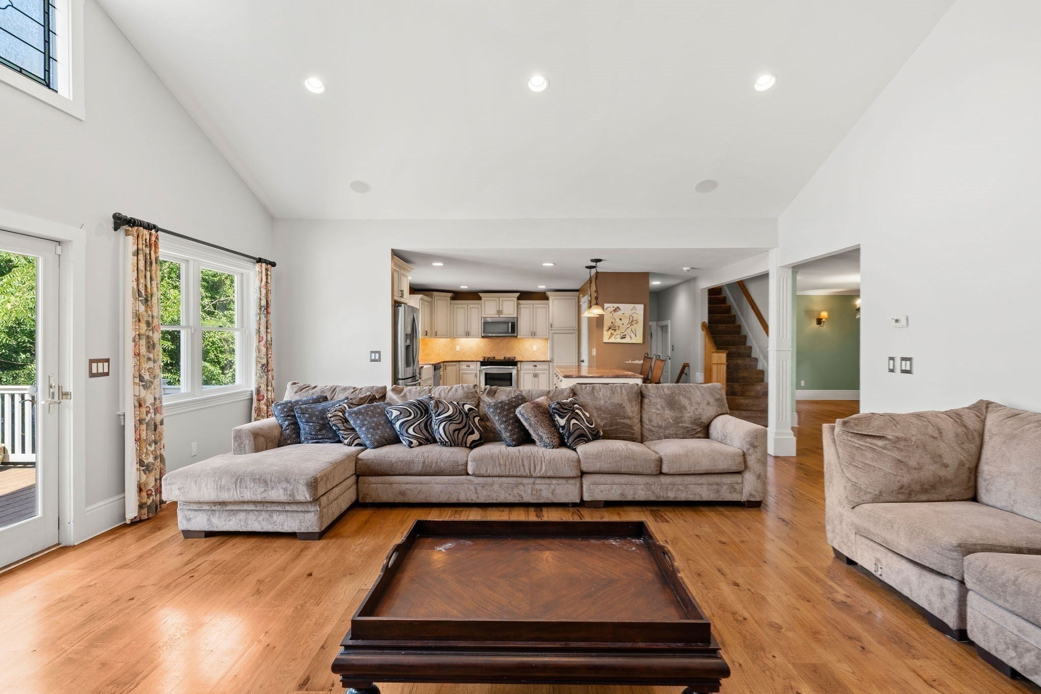 55 Crescent St
