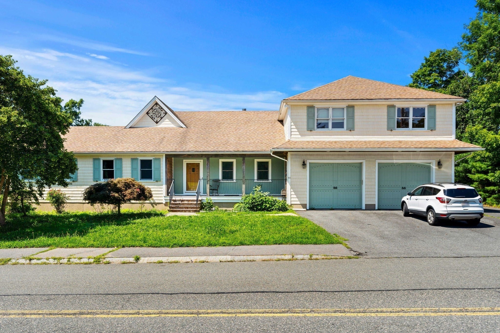55 Crescent St