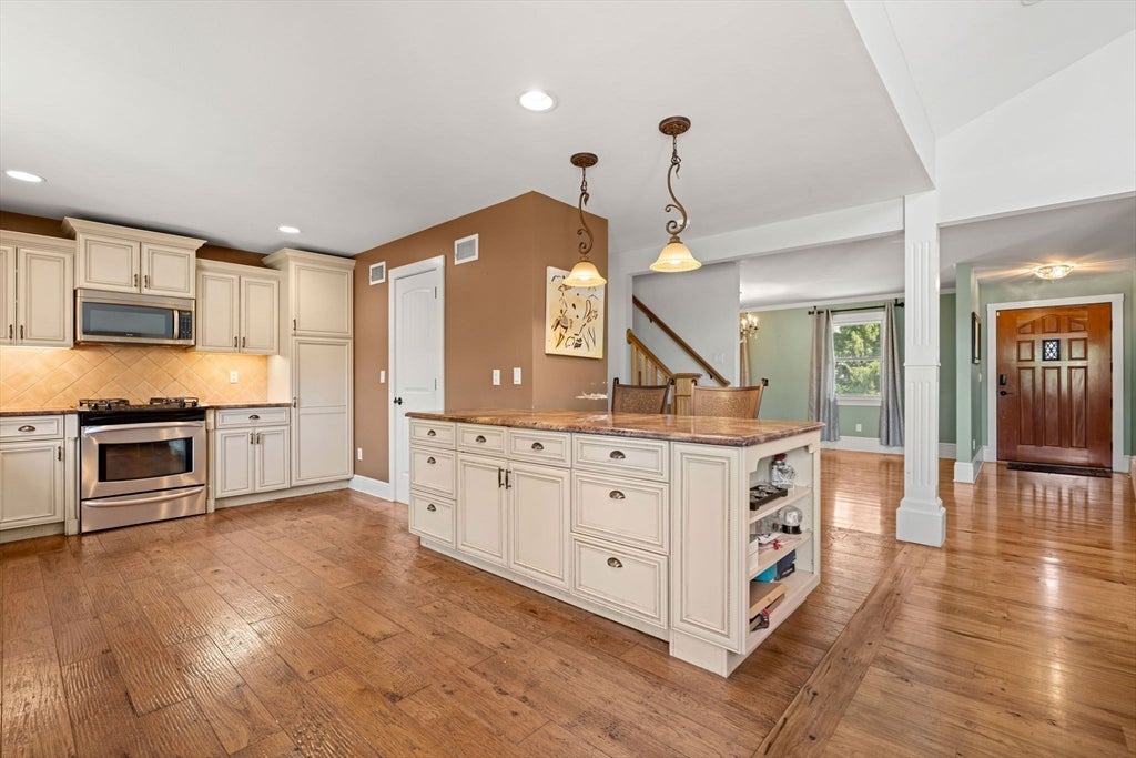55 Crescent St, Bridgewater, MA, 55 Crescent St, Bridgewater, MA Photo #17